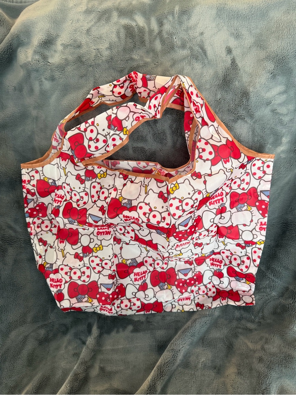 🩷🩷Sanrio MYSTERY BUNDLE w/ Hello Kitty Foldable Shopping Tote